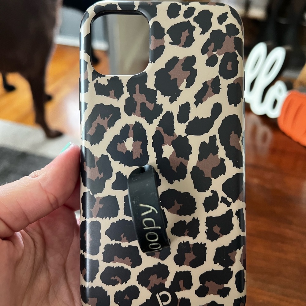 IPhone 11 Loopy Case